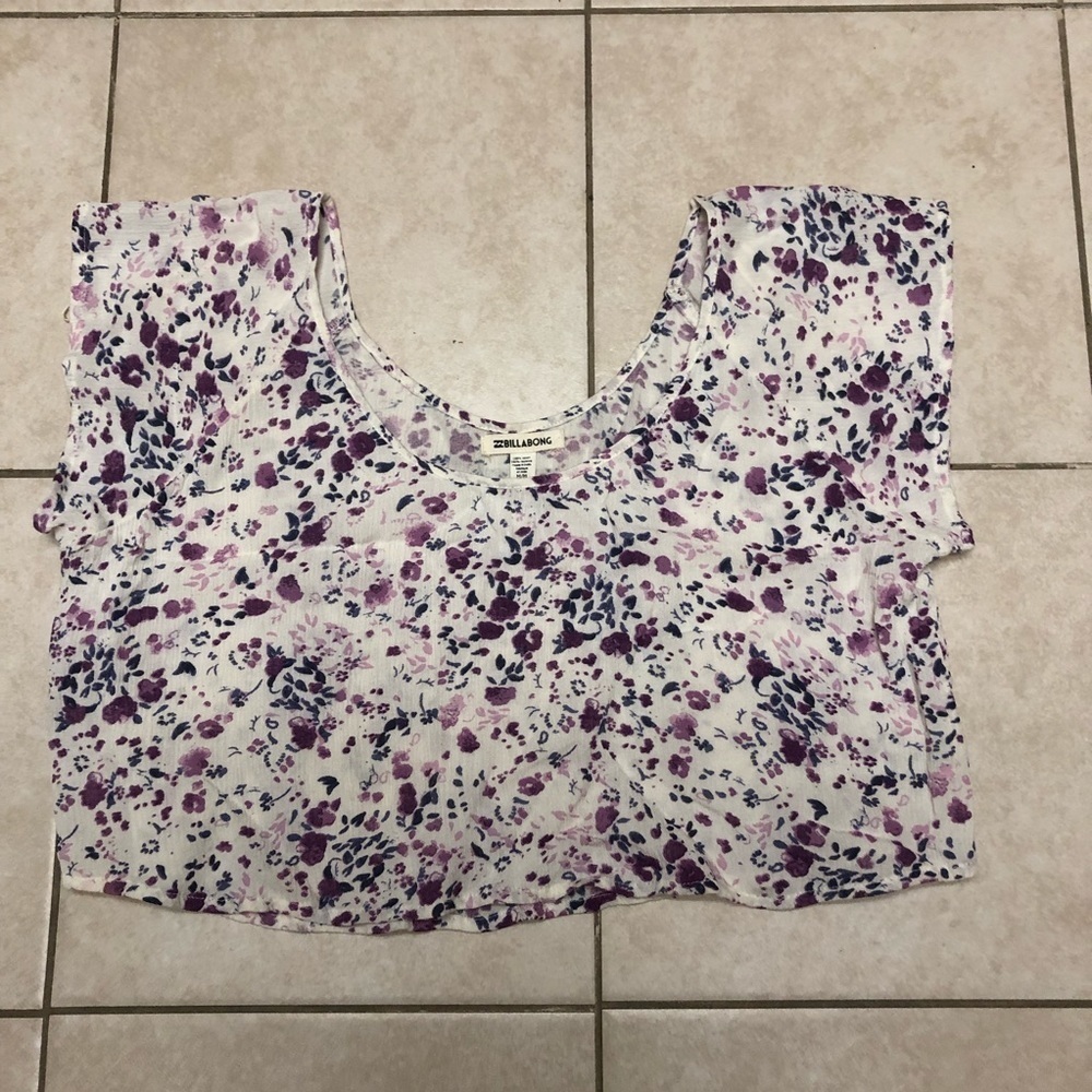Billabong purple and lavender flowered crop top, baby tee, medium - Picture 3 of 11
